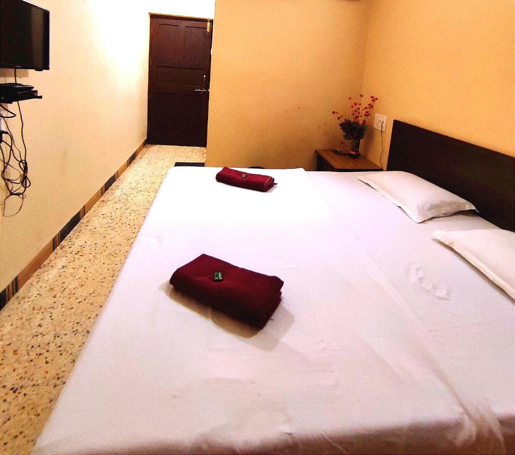 Hotel Mandarin Mapusa Kültér fotó