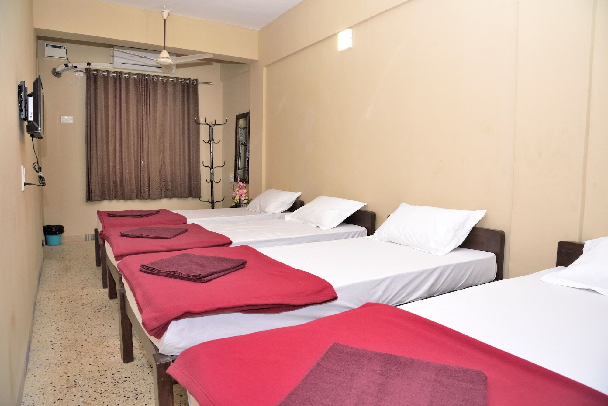 Hotel Mandarin Mapusa Kültér fotó